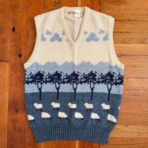 Vintage Westmoreland Knitwear Wool Sweater Vest Sheep Clouds Trees